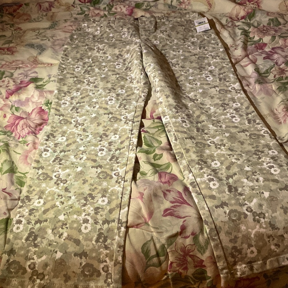 Women’s petite pants
